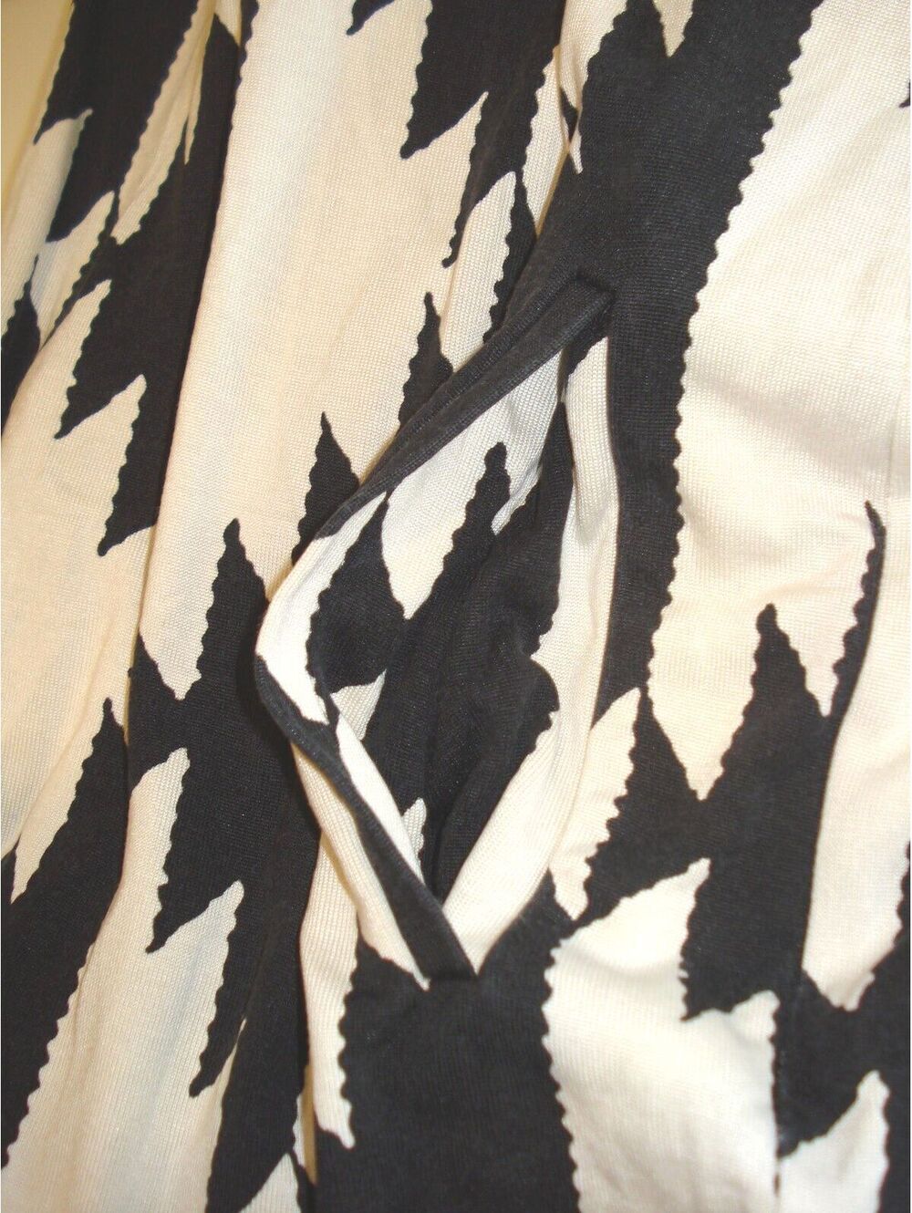 Diane Von Furstenberg / DVF Golda Silk Shirt Dress Geometric Black White Print - Picture 10 of 10